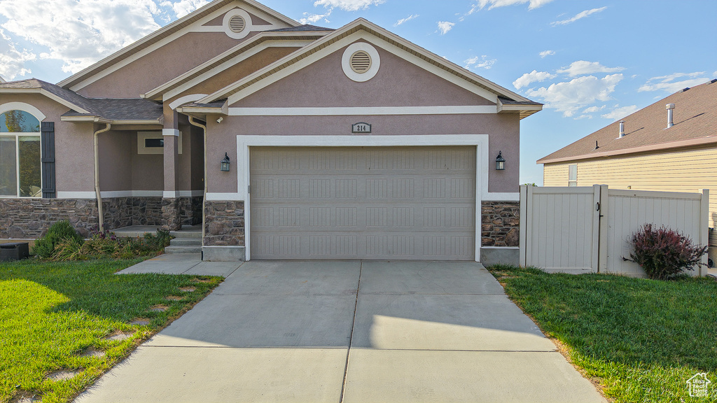214 W QUARTZ RD Tooele, UT 84074