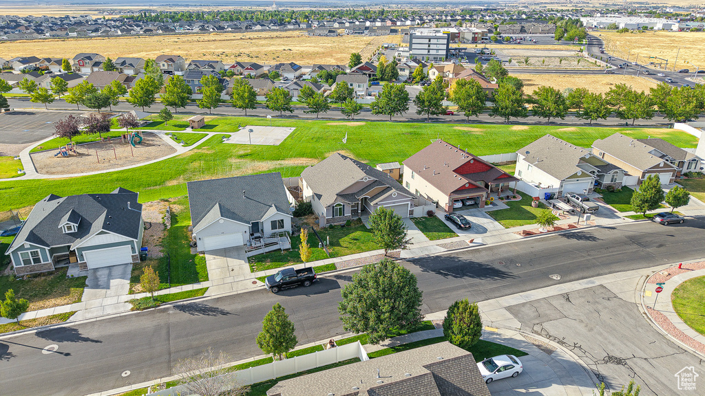 214 W QUARTZ RD Tooele, UT 84074