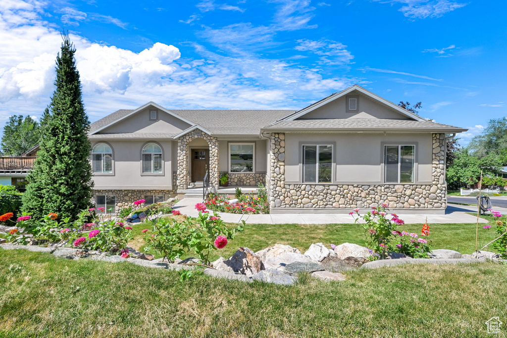882 MANCHESTER RD Kaysville, UT 84037