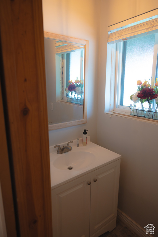 63 N 100 W Blanding, UT 84511