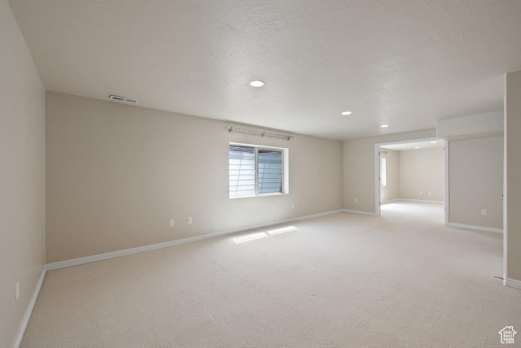 2274 W MACKAY LN Taylorsville, UT 84129