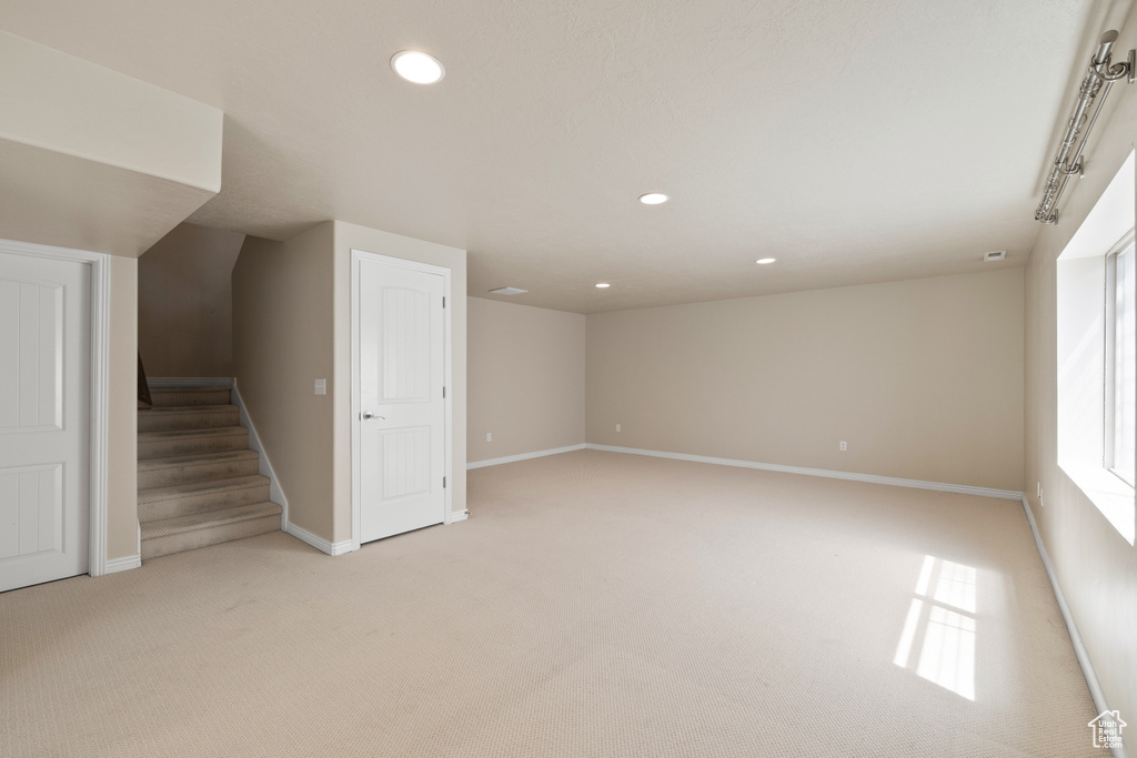 2274 W MACKAY LN Taylorsville, UT 84129