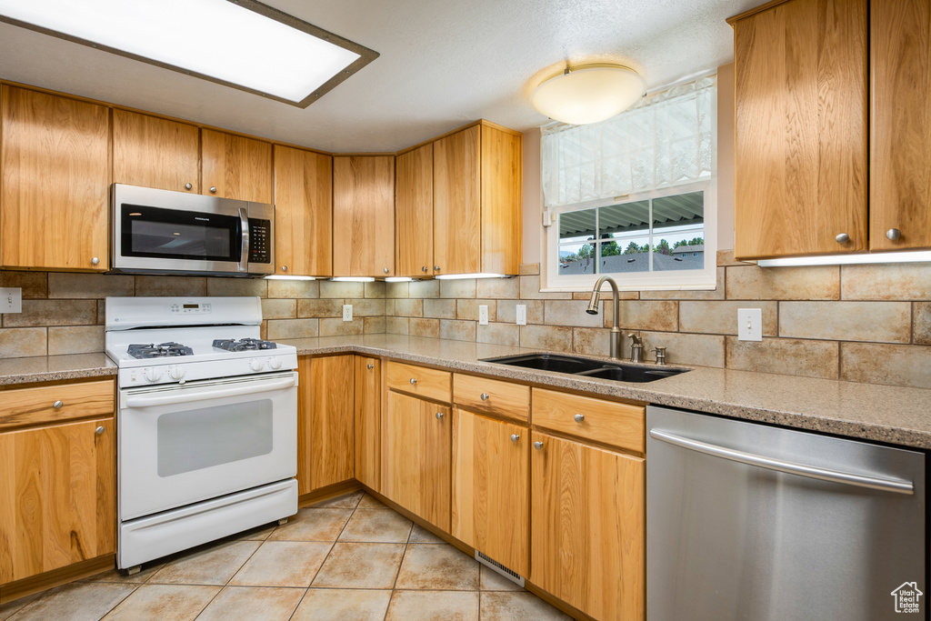 5540 S WALDEN MEADOWS PL Salt Lake City, UT 84123