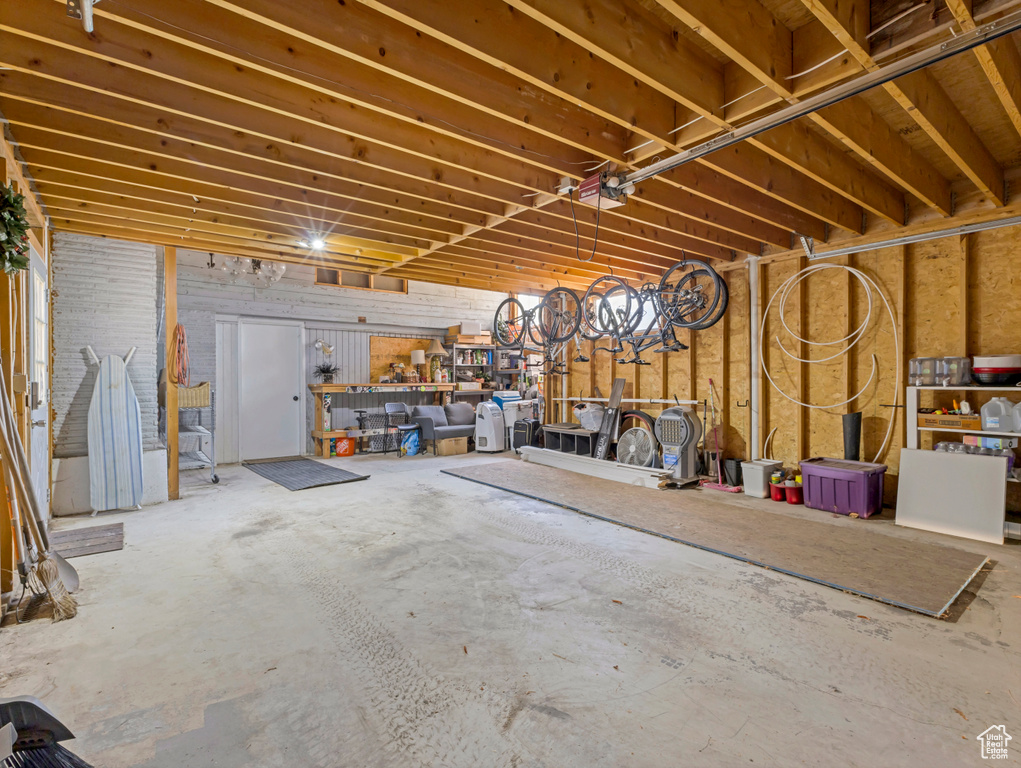 1900 E 6400 S Murray, UT 84121