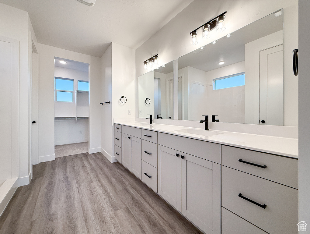Photo 13 for MLS #2100845 at 3360 W Bonita #21