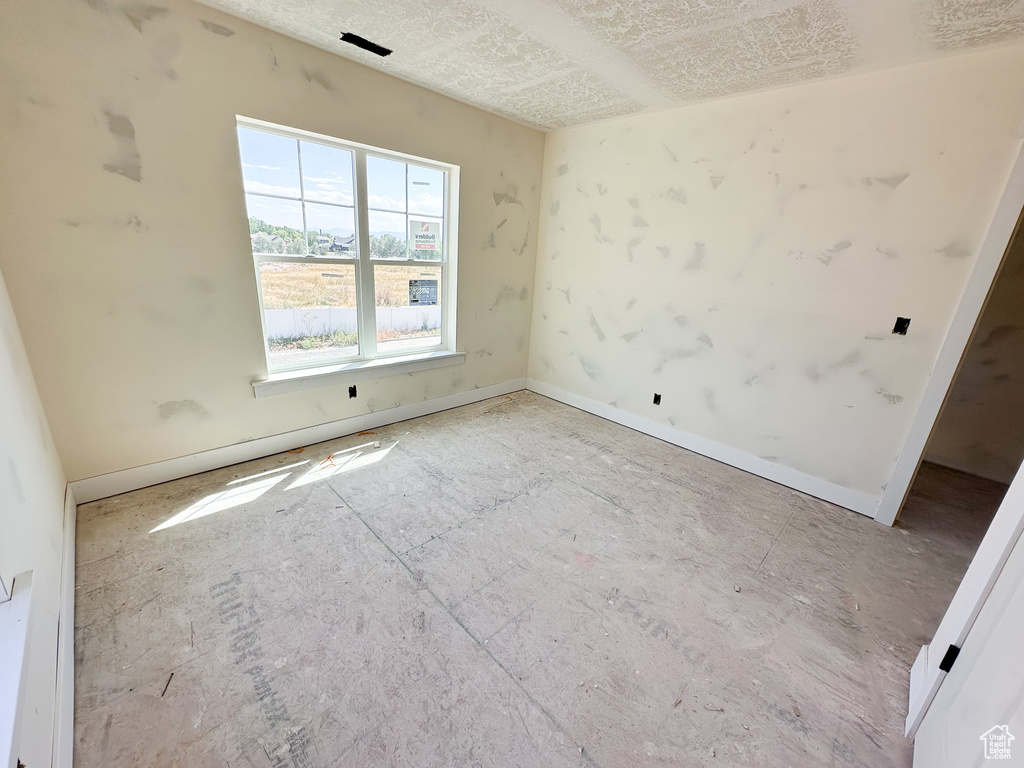 554 W COTTLE LN Farmington, UT 84025
