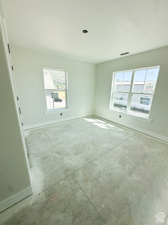 554 W COTTLE LN Farmington, UT 84025