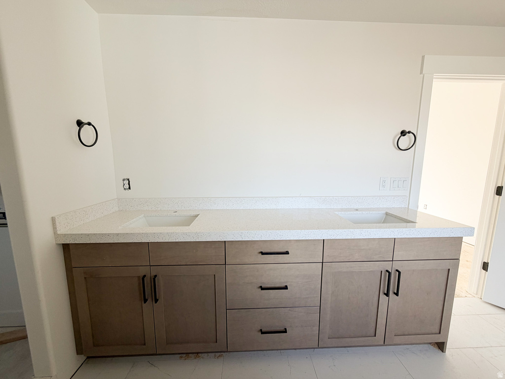 554 W COTTLE LN Farmington, UT 84025