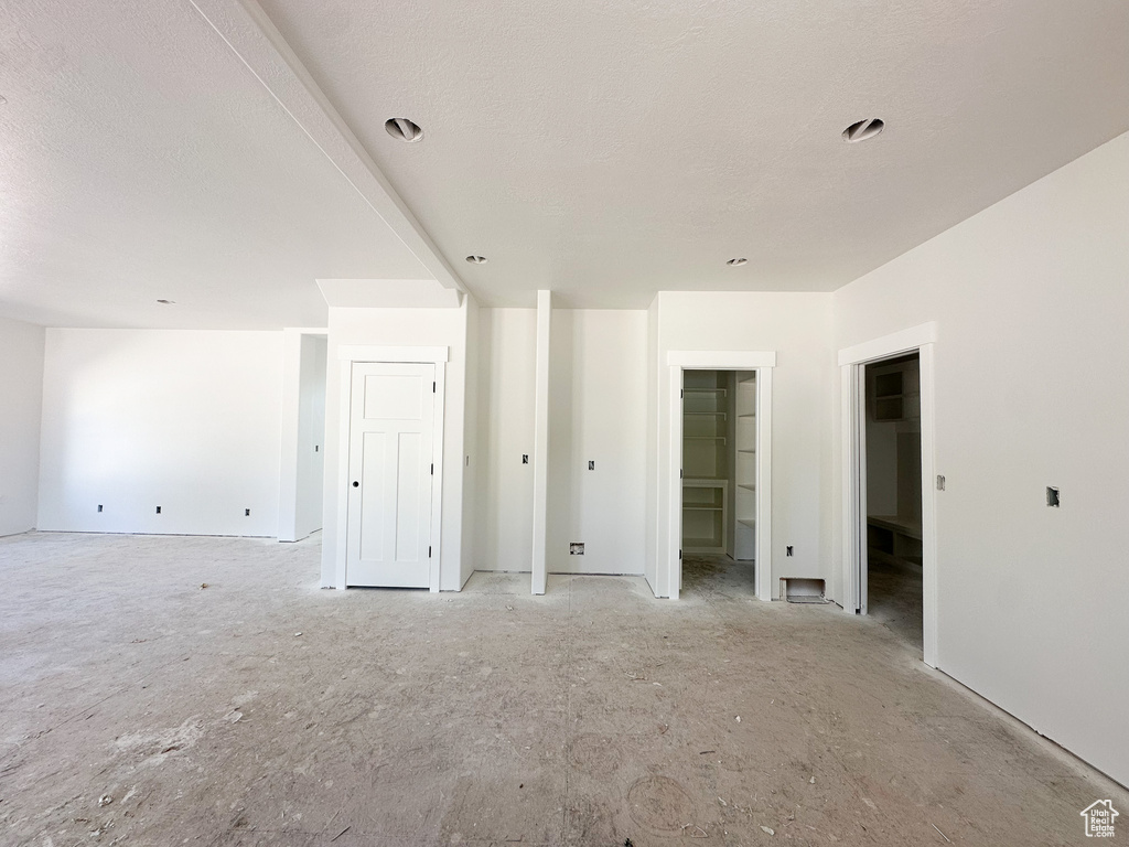 554 W COTTLE LN Farmington, UT 84025