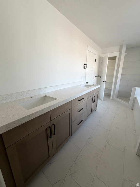 554 W COTTLE LN Farmington, UT 84025