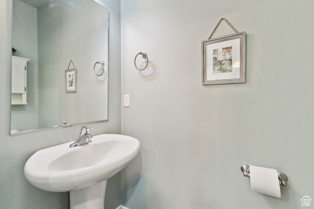 855 W CAPRAIA CT Midvale, UT 84047