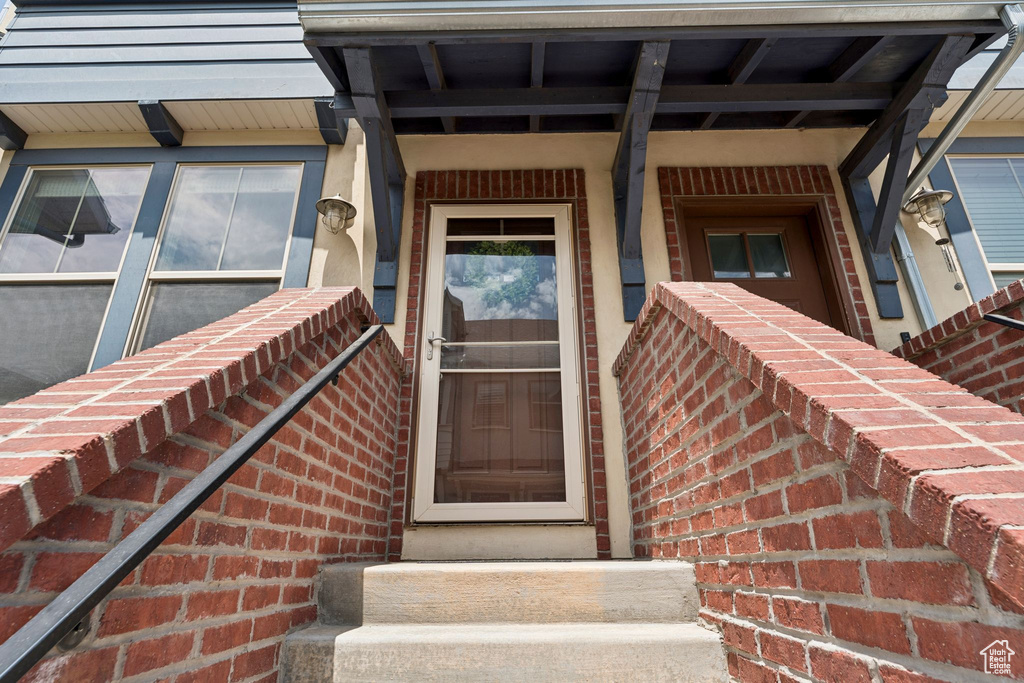 855 W CAPRAIA CT Midvale, UT 84047