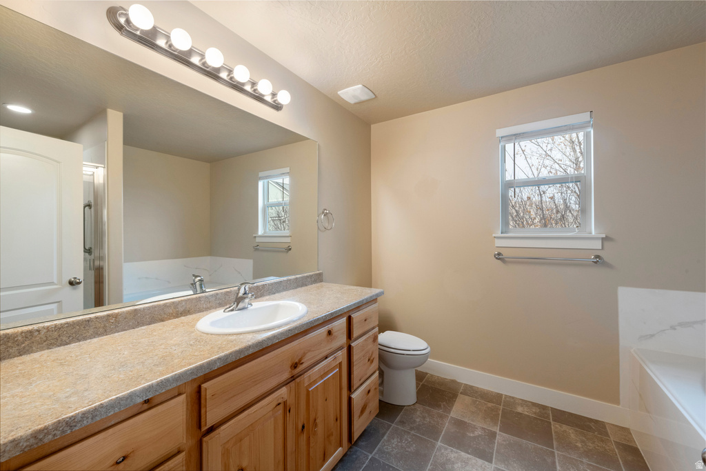 9242 N CORNWALL WAY Eagle Mountain, UT 84005