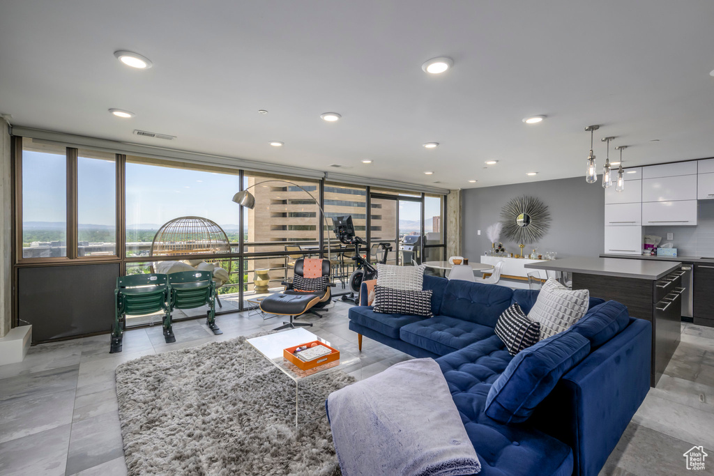 560 E SOUTH TEMPLE ST #802 Salt Lake City, UT 84102