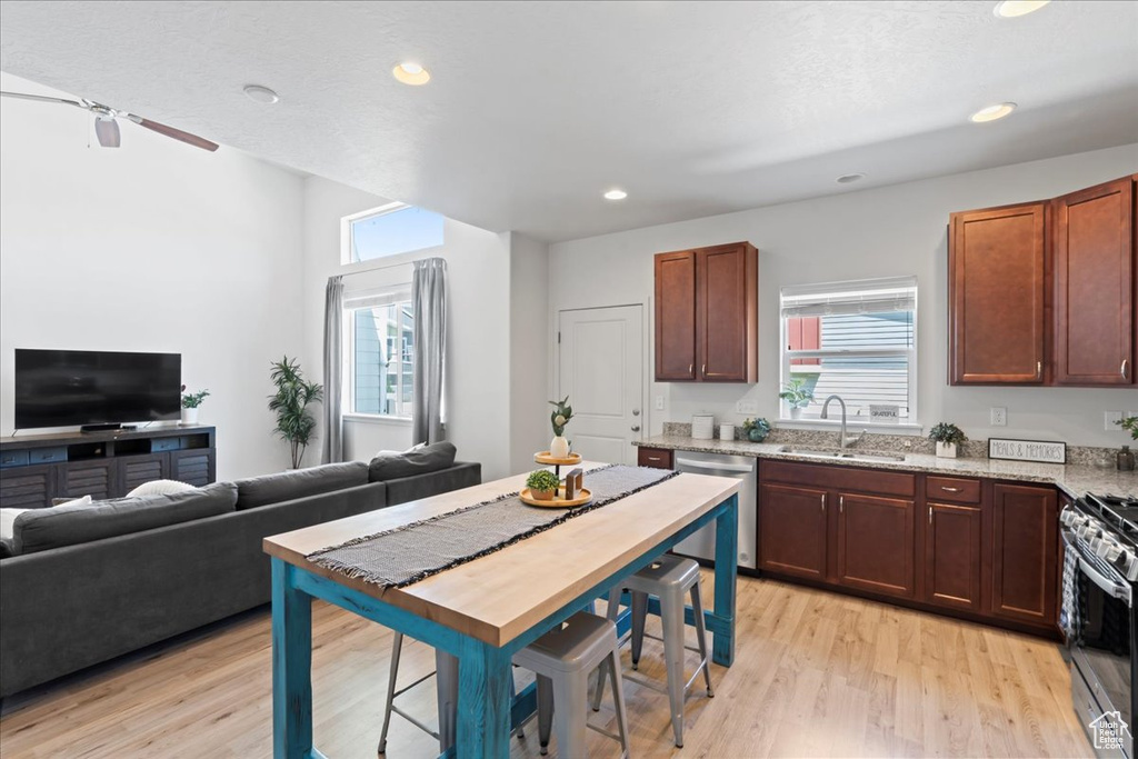 7068 N MOUNTAIN FIELD DR Eagle Mountain, UT 84005