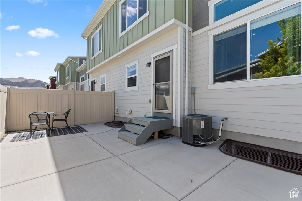7068 N MOUNTAIN FIELD DR Eagle Mountain, UT 84005