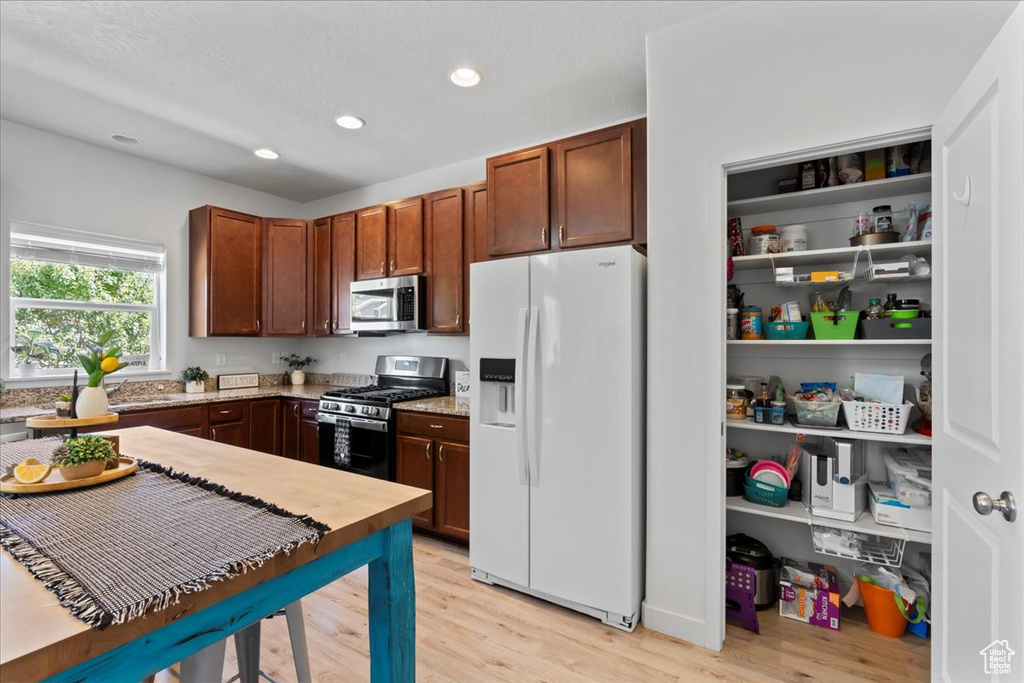 7068 N MOUNTAIN FIELD DR Eagle Mountain, UT 84005