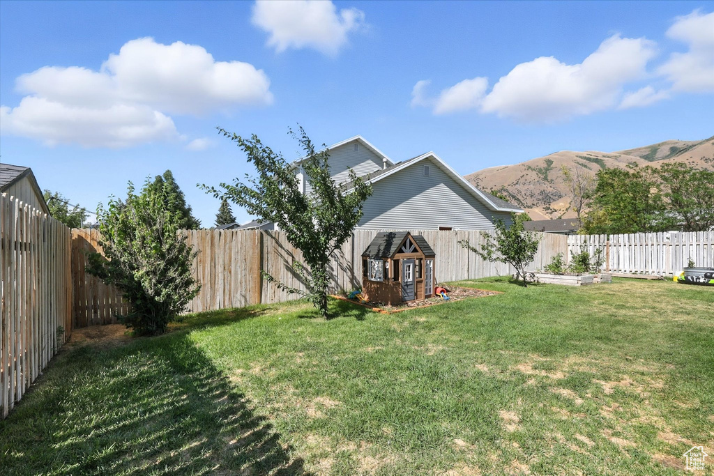 1197 TULE DR Hyrum, UT 84319