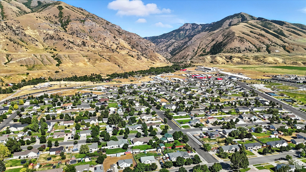 1197 TULE DR Hyrum, UT 84319
