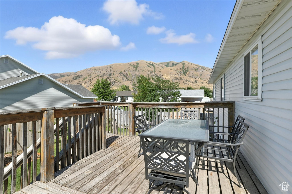 1197 TULE DR Hyrum, UT 84319