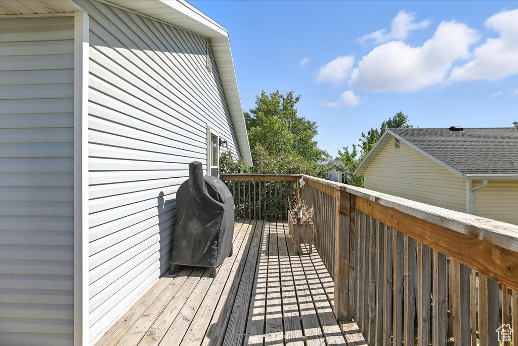 1197 TULE DR Hyrum, UT 84319