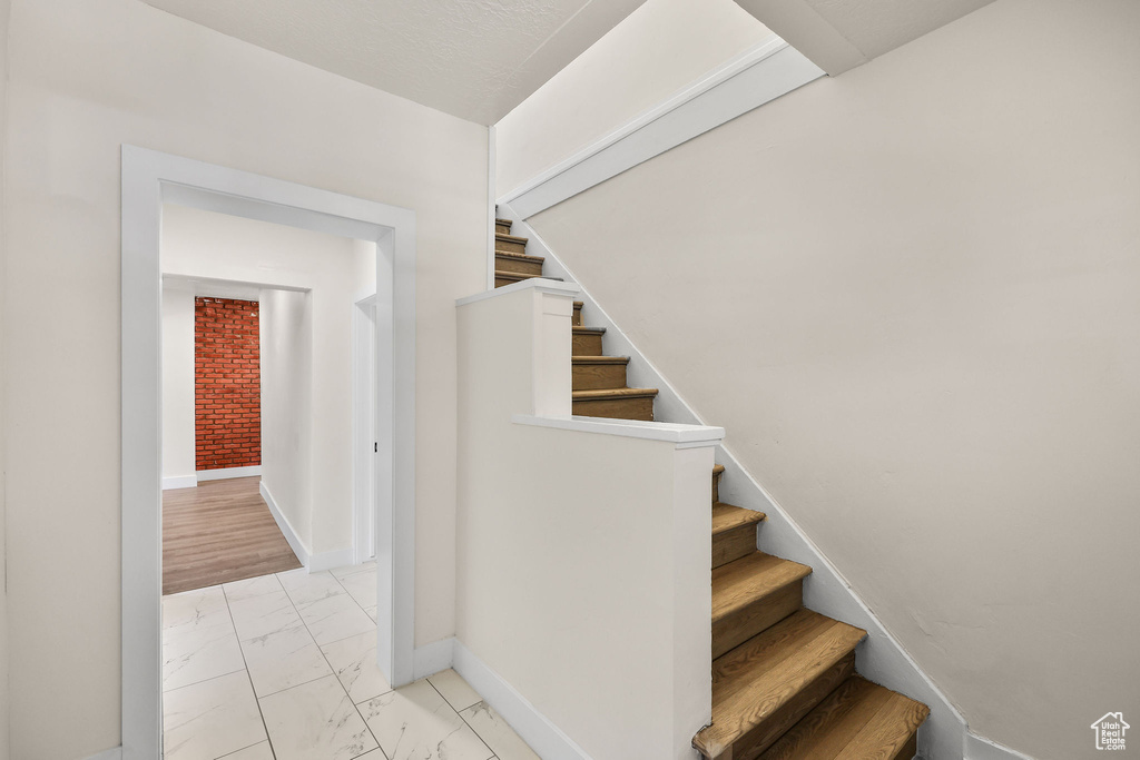 2541 FOWLER AVE Ogden, UT 84401