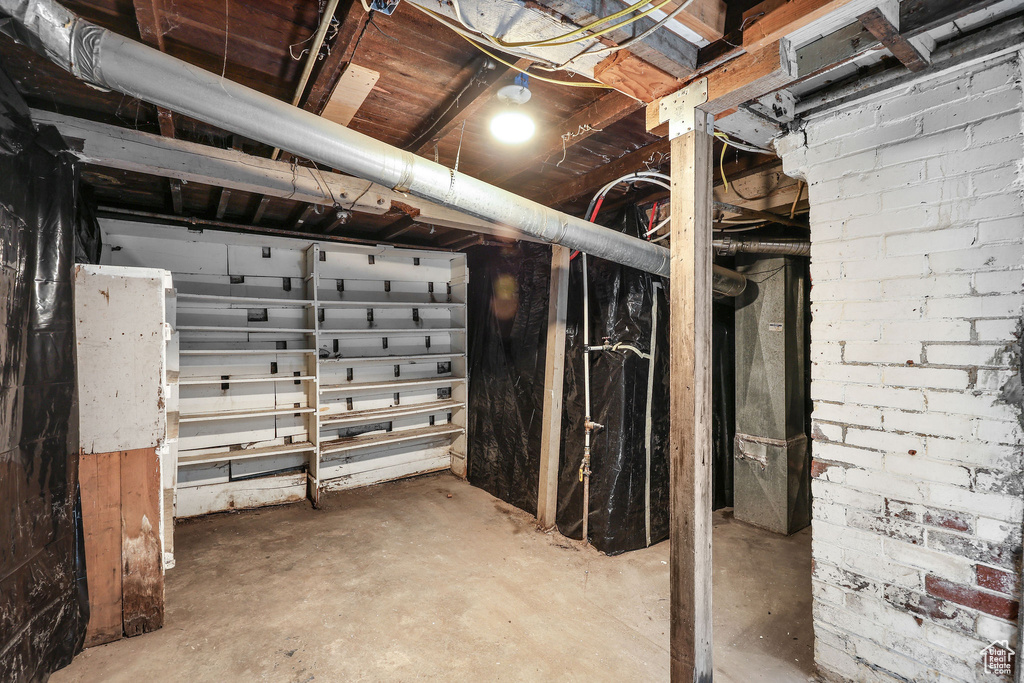 2541 FOWLER AVE Ogden, UT 84401