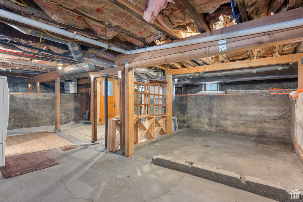 807 E RAMONA AVE Salt Lake City, UT 84105