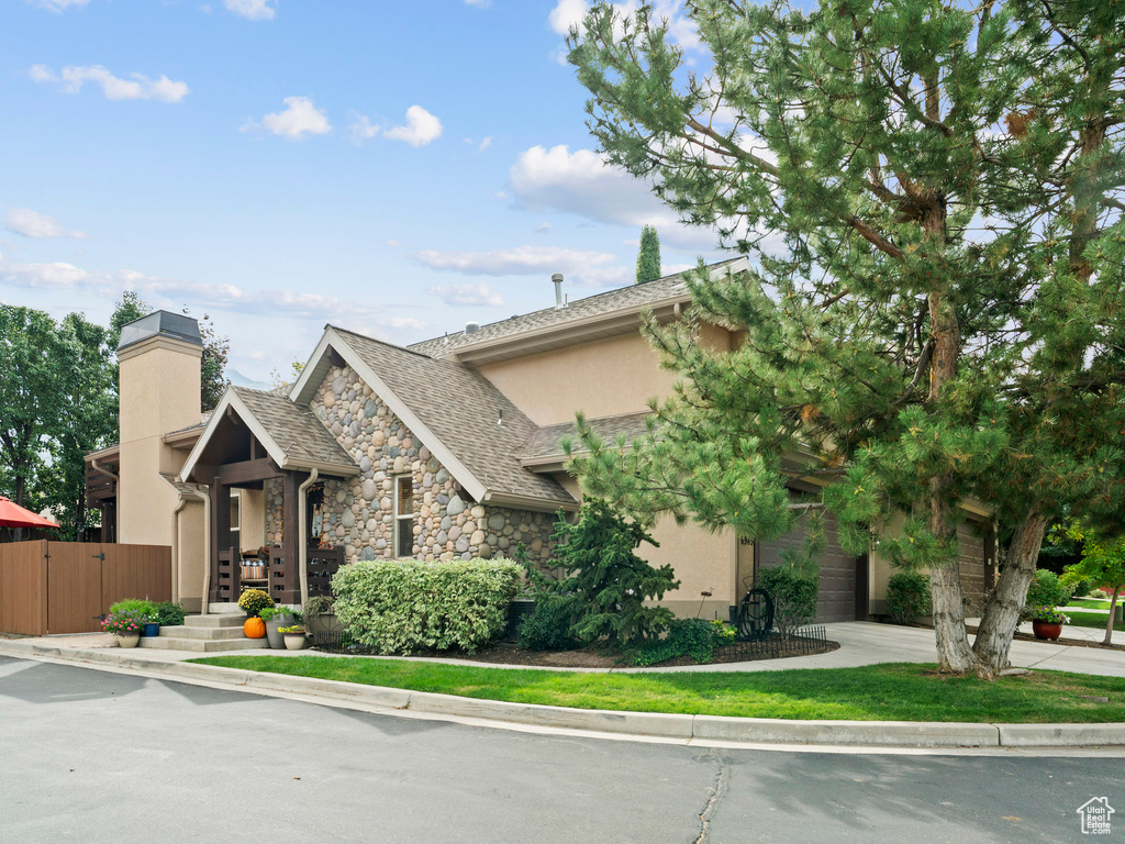 6945 S CANYON PINES CIR Cottonwood Heights, UT 84121