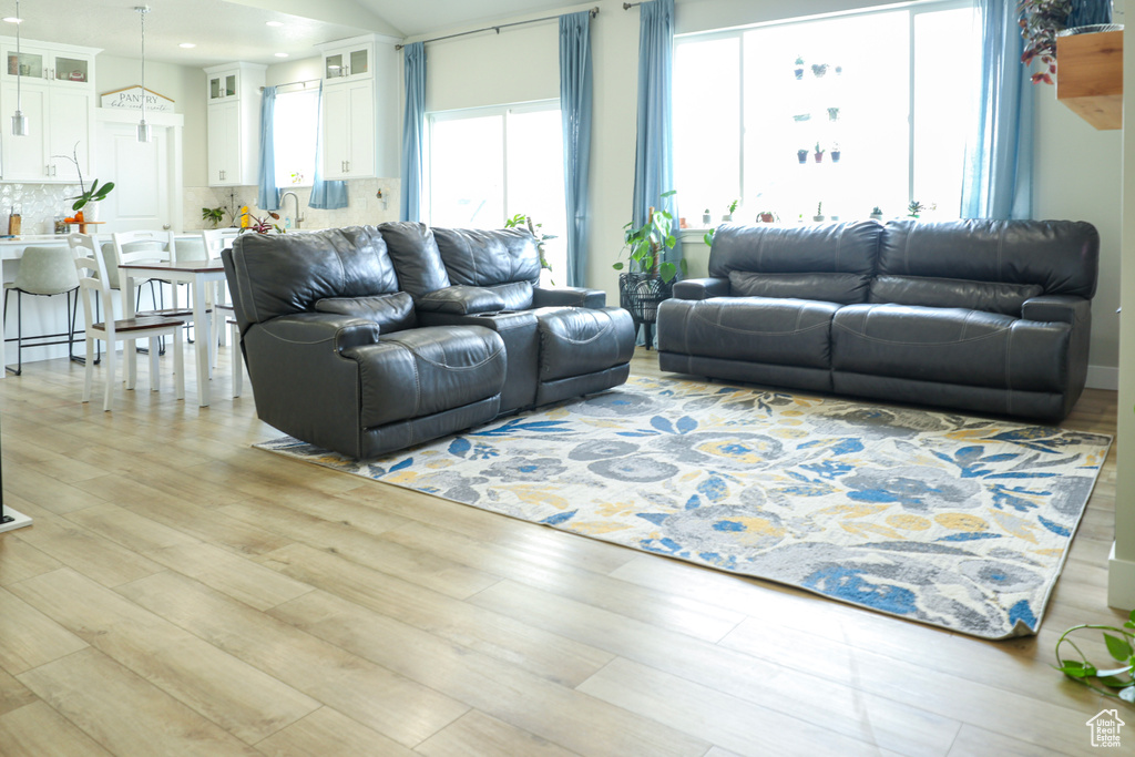 Photo 9 for MLS #2100887 at 1292 S 500 East