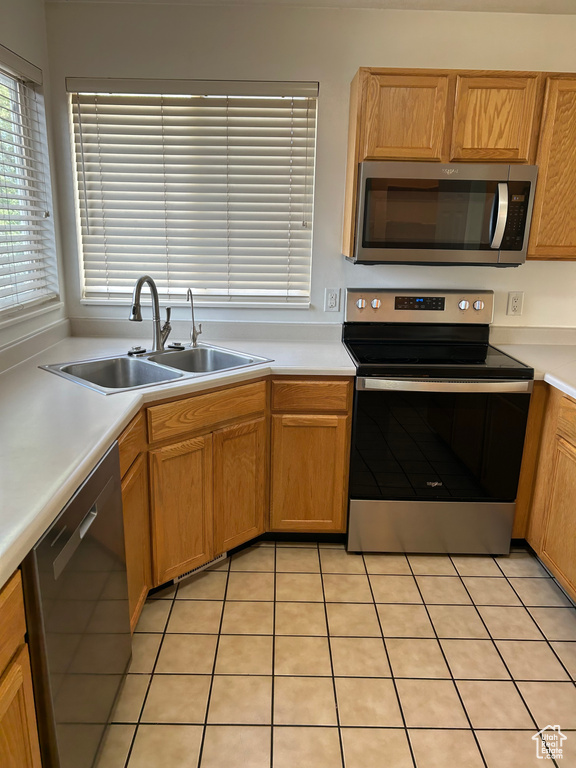 1998 S 1600 W Woods Cross, UT 84087