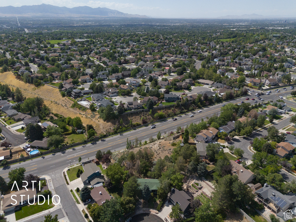 9002 S MEADOWLARK CIR Sandy, UT 84093