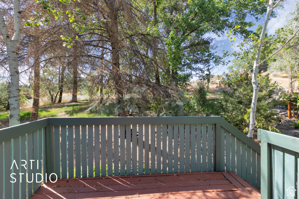9002 S MEADOWLARK CIR Sandy, UT 84093