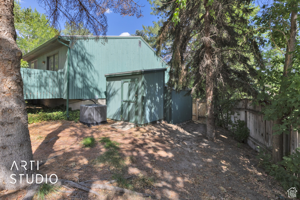 9002 S MEADOWLARK CIR Sandy, UT 84093