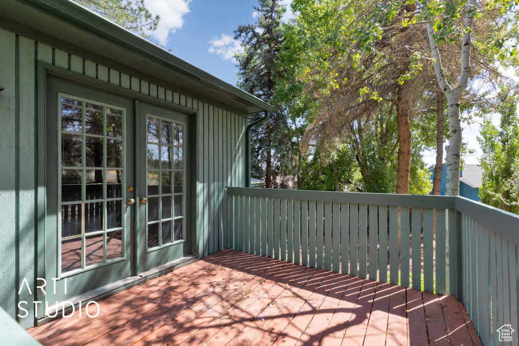 9002 S MEADOWLARK CIR Sandy, UT 84093