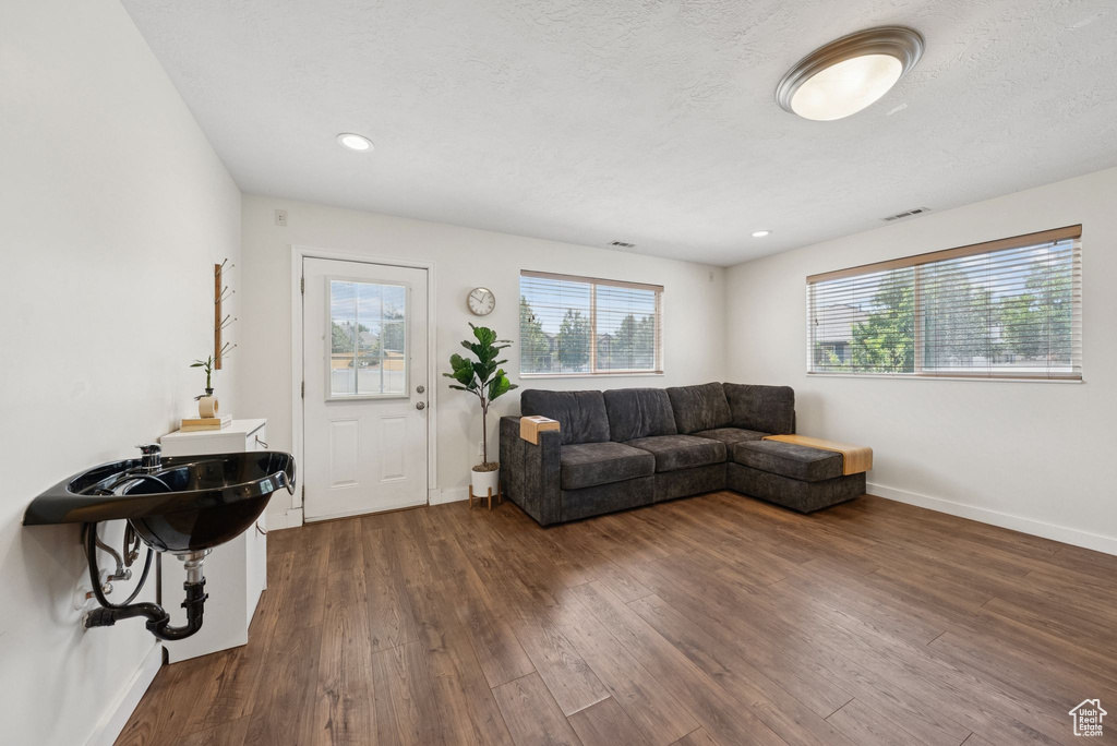 975 W FOXBORO DR North Salt Lake, UT 84054
