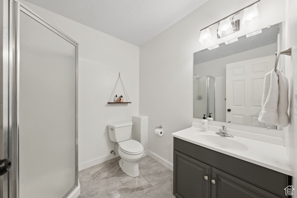 975 W FOXBORO DR North Salt Lake, UT 84054