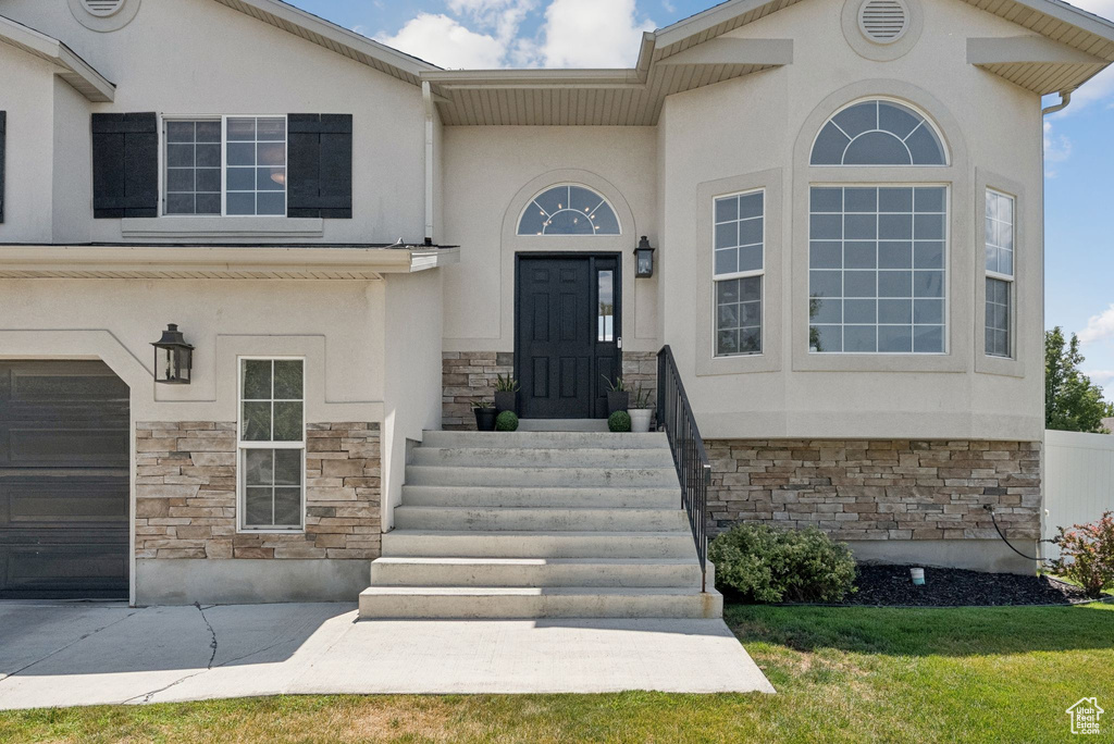 975 W FOXBORO DR North Salt Lake, UT 84054