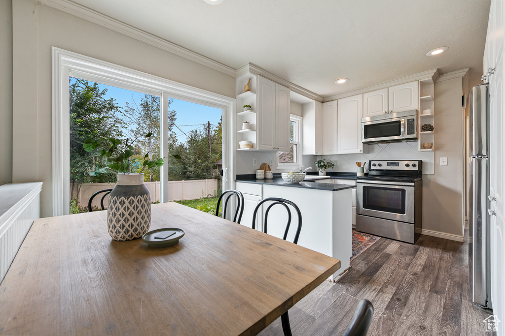 Photo 6 for MLS #2100910 at 1980 E Downington