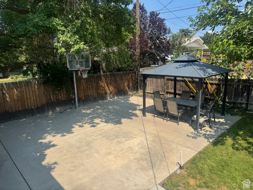 6133 S MOUNT VERNON DR Salt Lake City, UT 84107