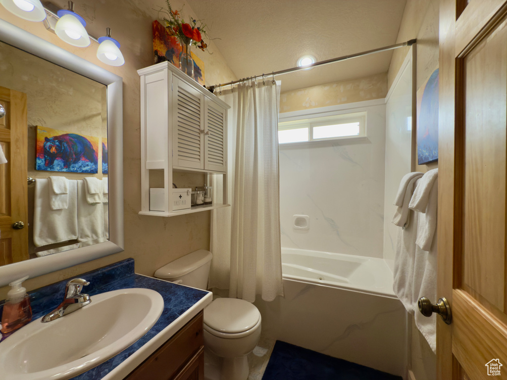 2565 S COUNTRY CLUB DR Garden City, UT 84028