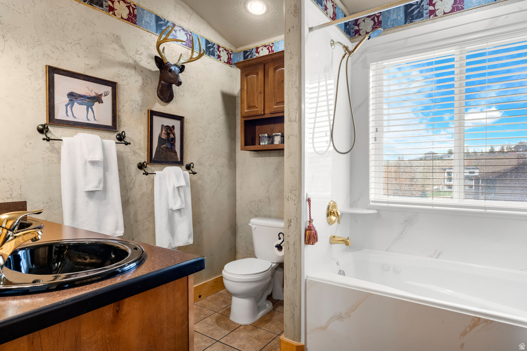 2565 S COUNTRY CLUB DR Garden City, UT 84028