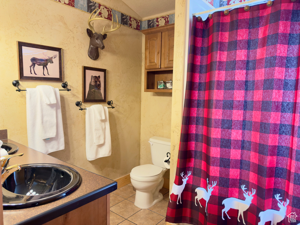 2565 S COUNTRY CLUB DR Garden City, UT 84028