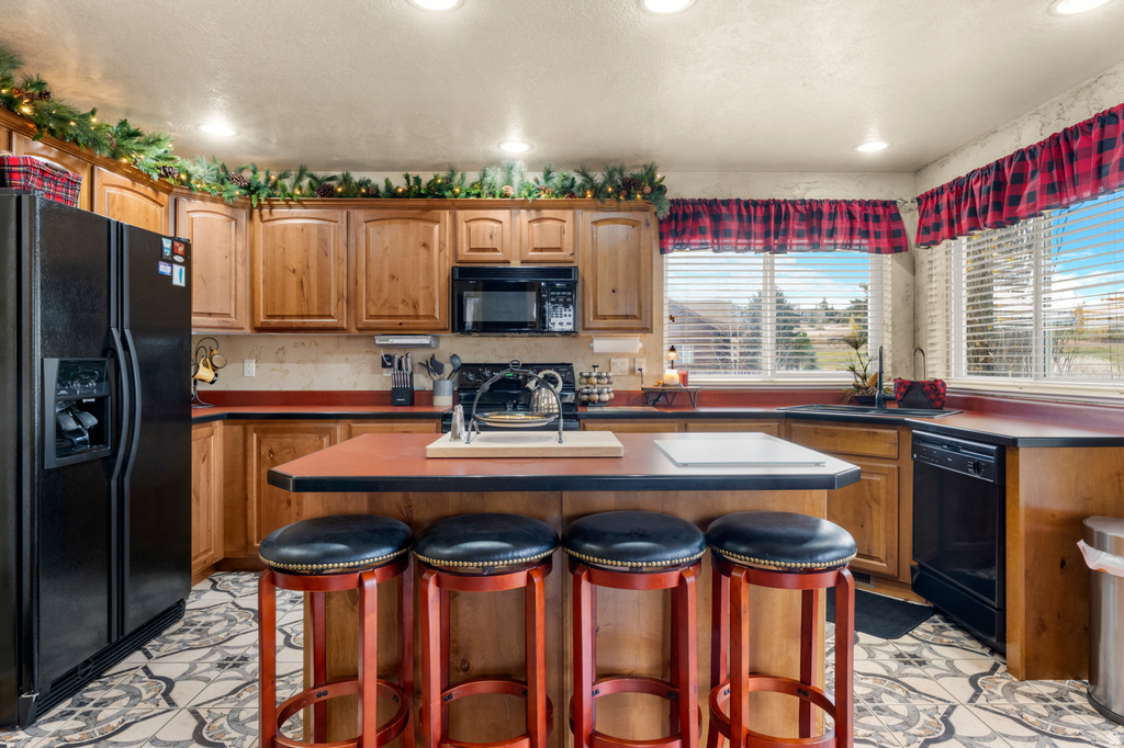 2565 S COUNTRY CLUB DR Garden City, UT 84028