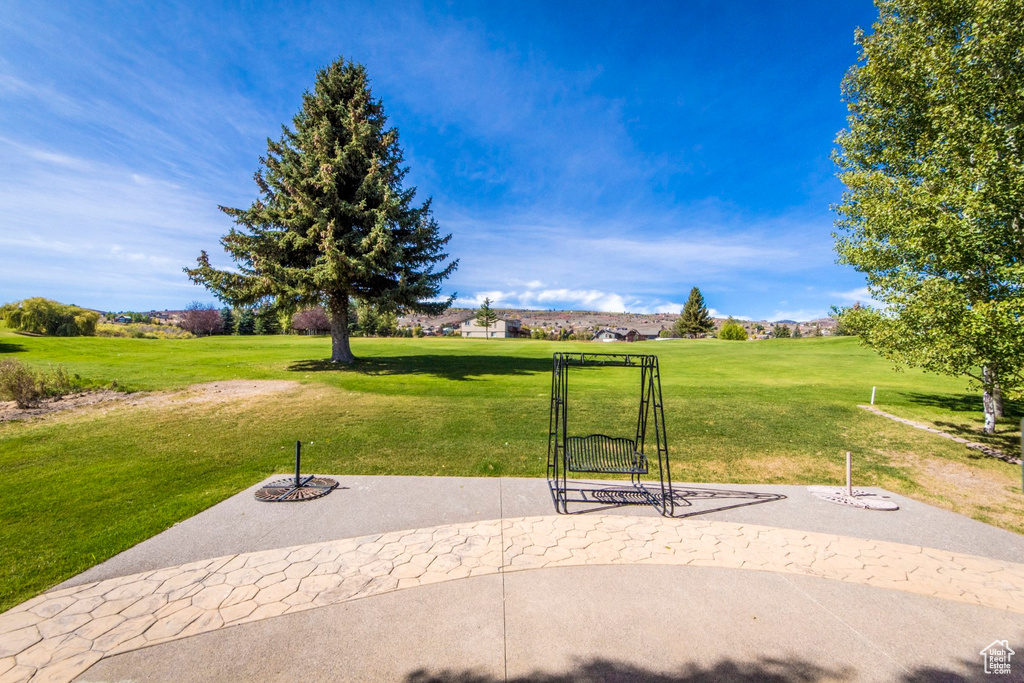 2565 S COUNTRY CLUB DR Garden City, UT 84028