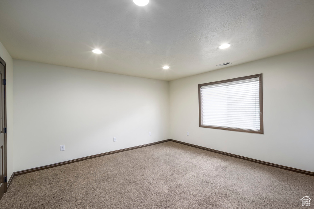6695 W HUNTER MESA DR West Valley City, UT 84128