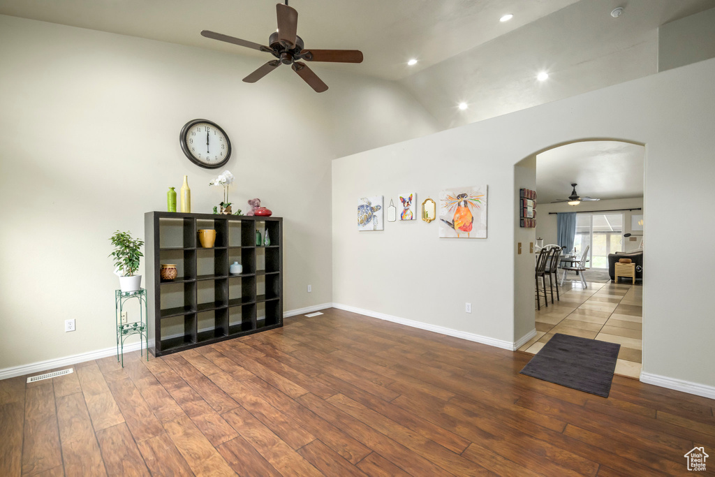 6695 W HUNTER MESA DR West Valley City, UT 84128