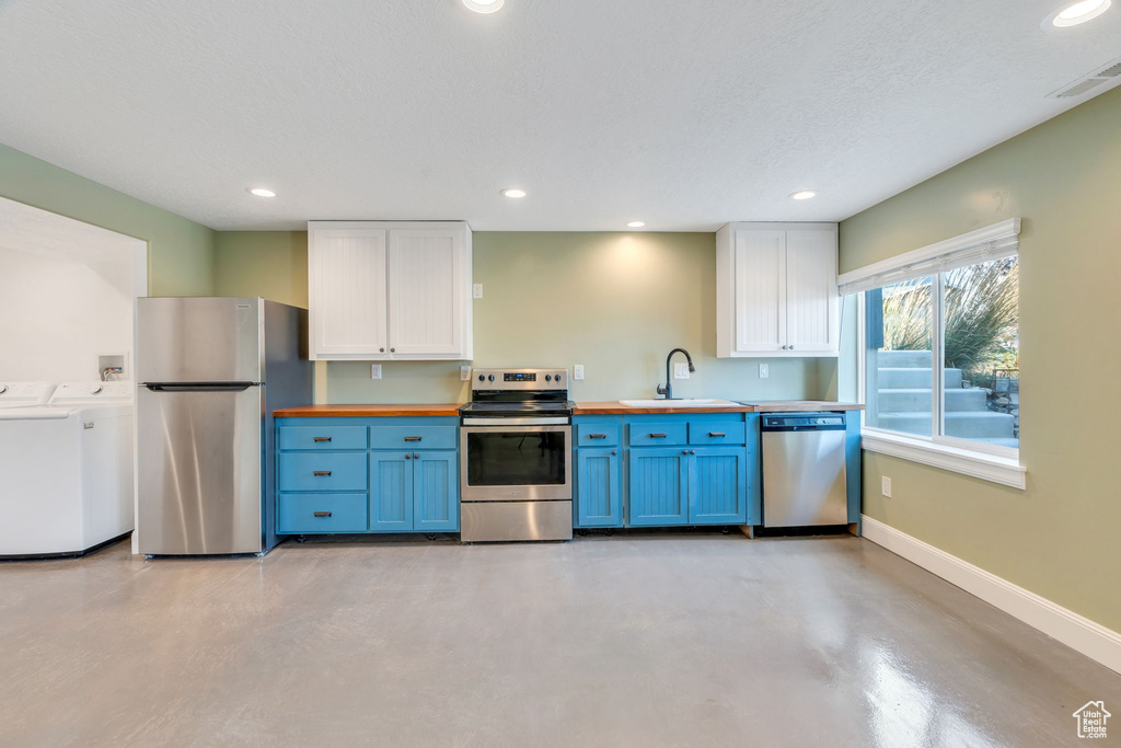 492 W DEER MEADOWS DR DR Saratoga Springs, UT 84045