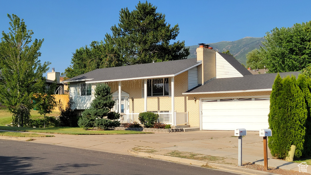 884 N ASH DR Layton, UT 84040