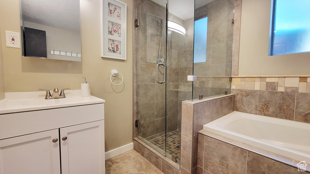 884 N ASH DR Layton, UT 84040